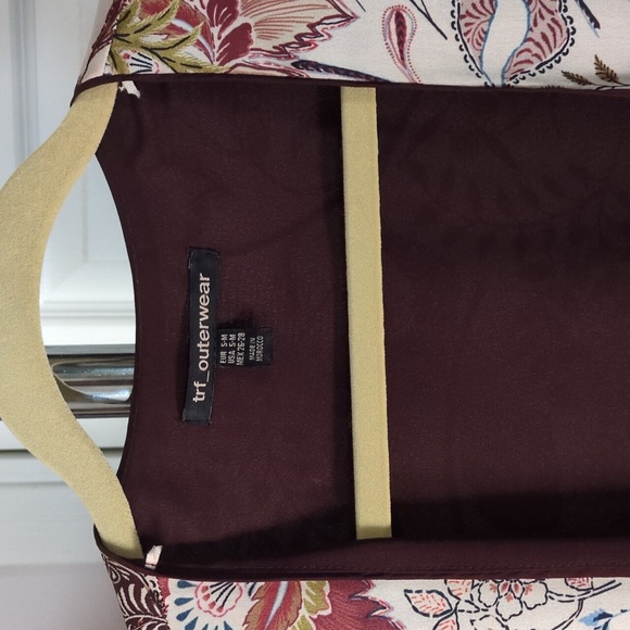 Zara Multicolor Floral Kimono with Burgundy Fringe - Picture 2 of 5